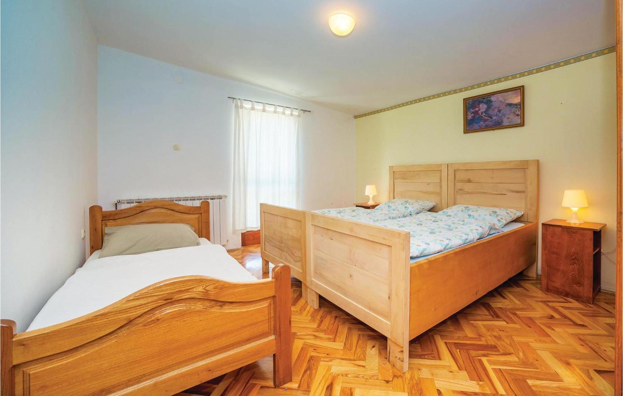 Crni Kal  7 Bedroom Pet Friendly Home In Crni Kal מראה חיצוני תמונה