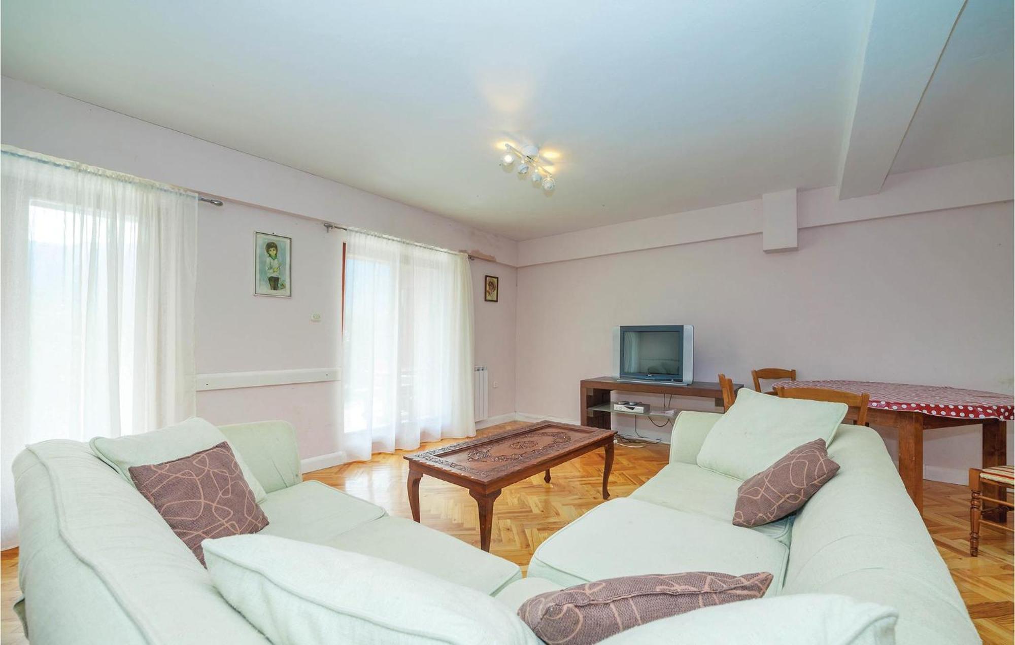 Crni Kal  7 Bedroom Pet Friendly Home In Crni Kal מראה חיצוני תמונה
