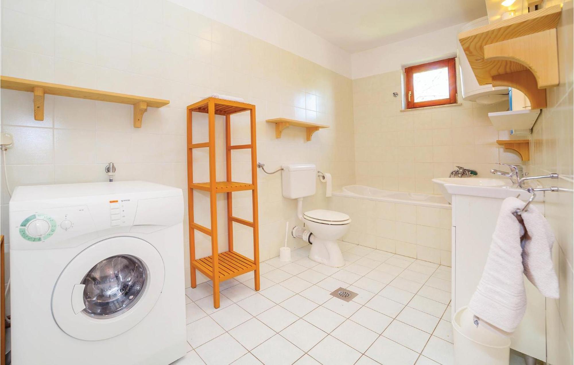 Crni Kal  7 Bedroom Pet Friendly Home In Crni Kal מראה חיצוני תמונה